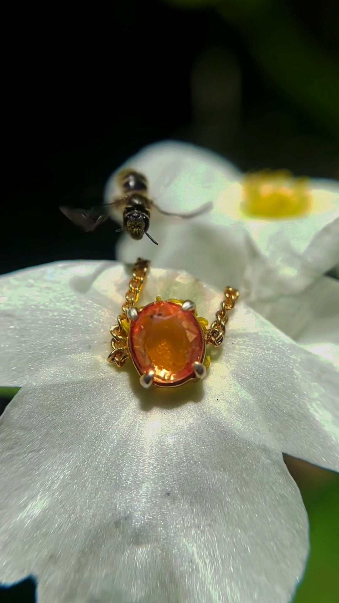 VIVID ORANGE YELLOW SAPPHIRE