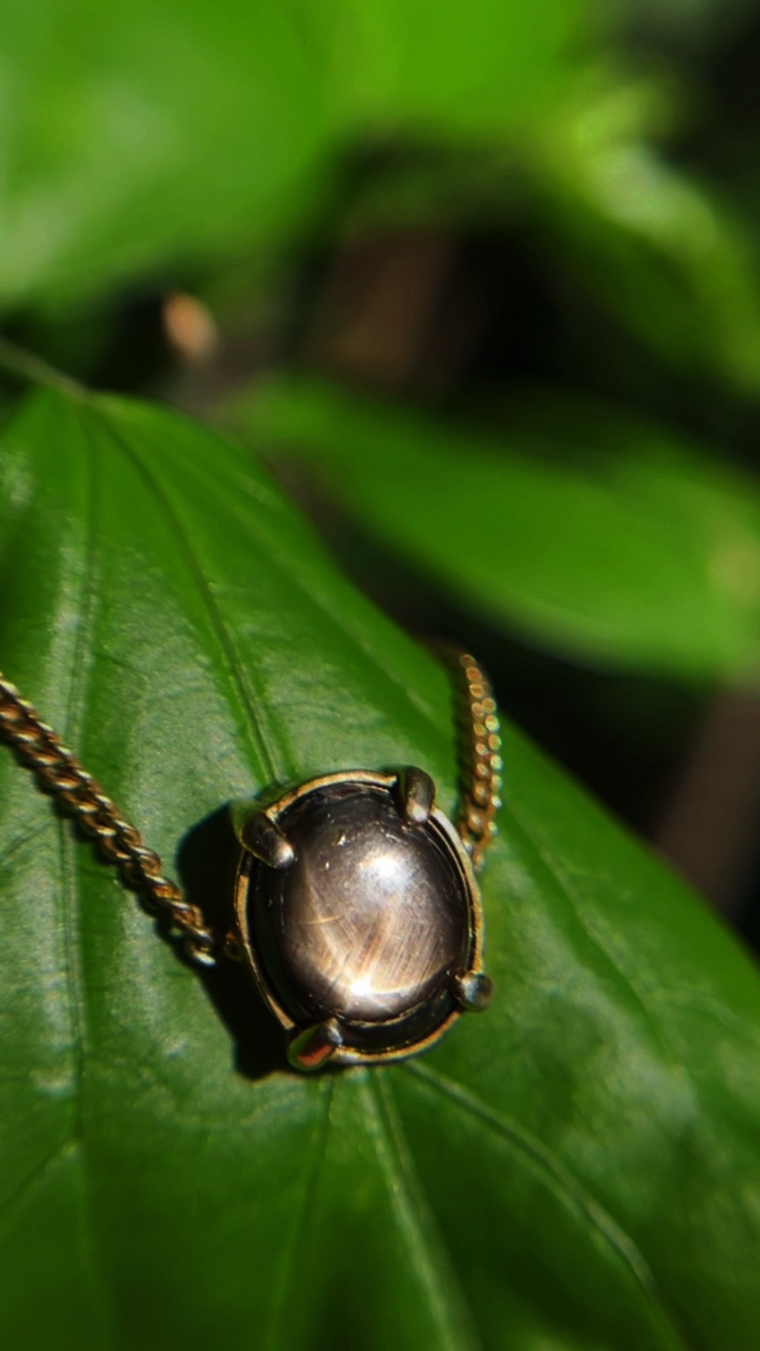 BLACK STAR SAPPHIRE